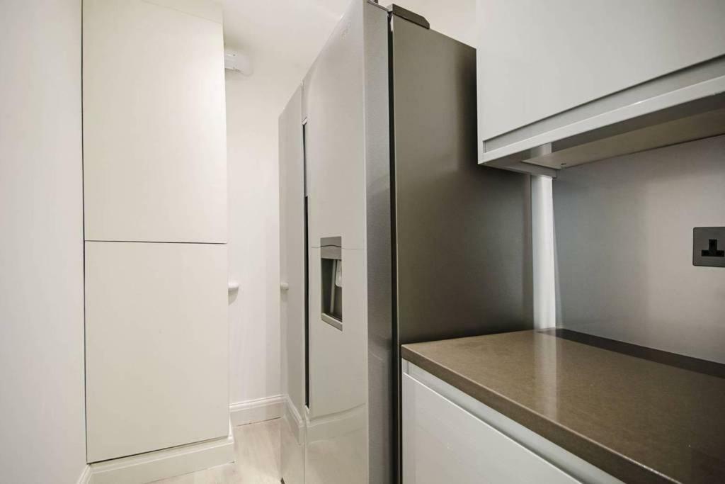 Apartamento Bright Convenient Flat In Little Venice Londres Exterior foto