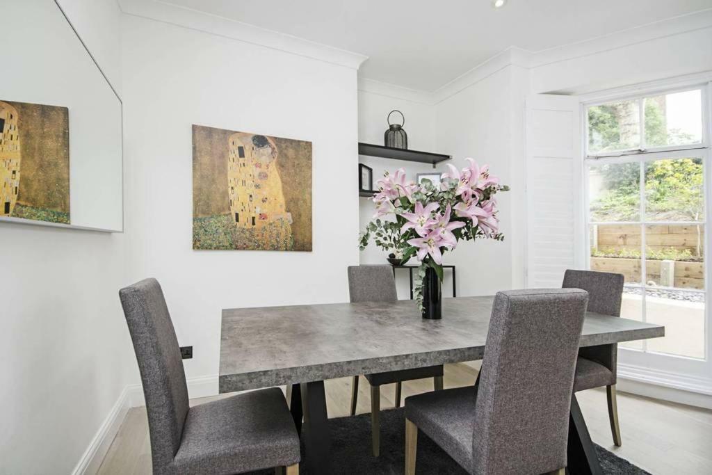 Apartamento Bright Convenient Flat In Little Venice Londres Exterior foto